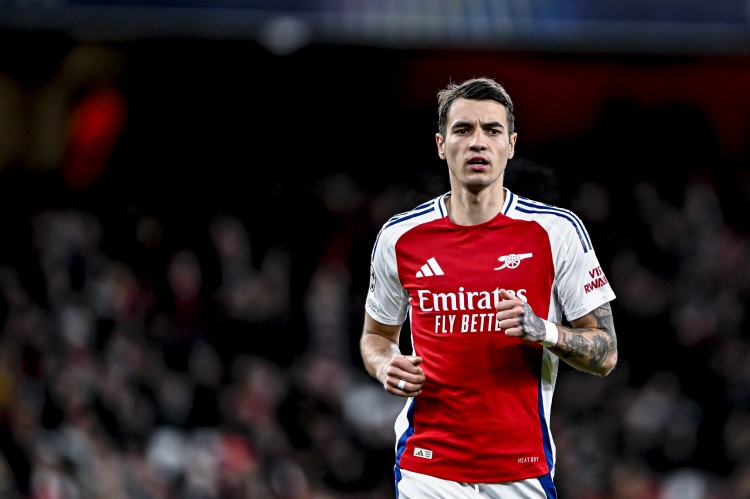 波尔图瞄准身价2800万欧中卫基维奥尔，先租后买方案总价突破2300万英镑