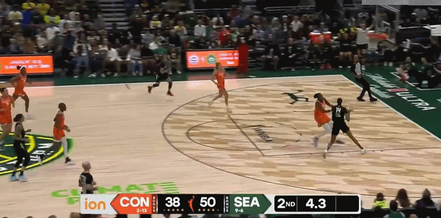 风暴半场刷新三项赛季新高：抢下22个篮板，命中17个罚球