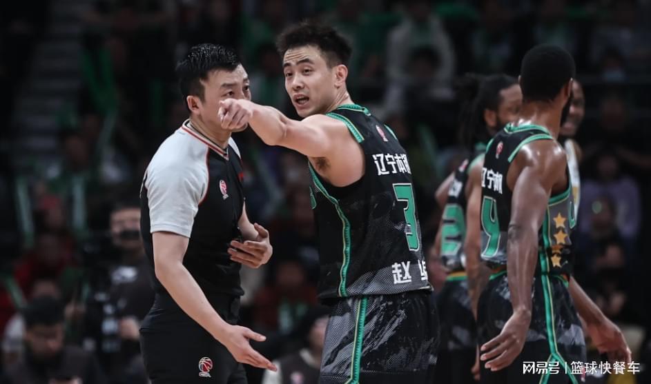 必发-CBA一夜两大悲剧！辽篮14分大逆转落败：广州拒绝同曦18分逆袭